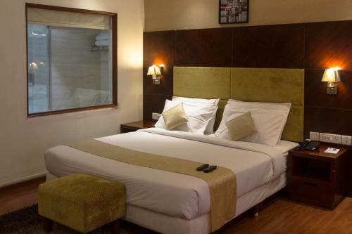 Hotel Royal Regency Lifotel By Crossway