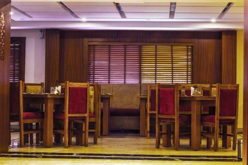 Hotel Royal Regency Lifotel By Crossway