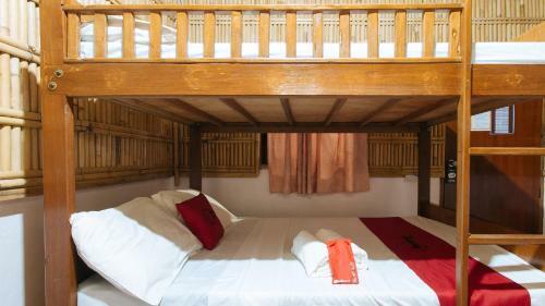 Hotel Reddoorz Hostel @megans Paradisio Beach Resort