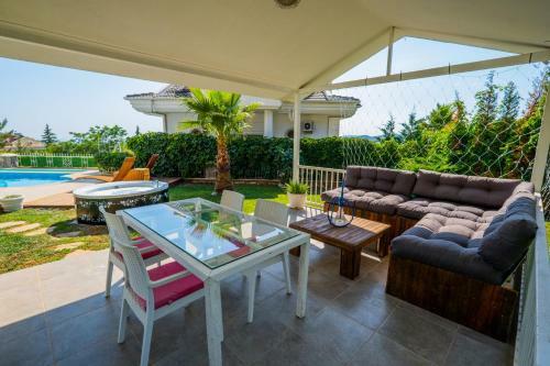 Milez Sultan Luxury Villa By Solo Villa