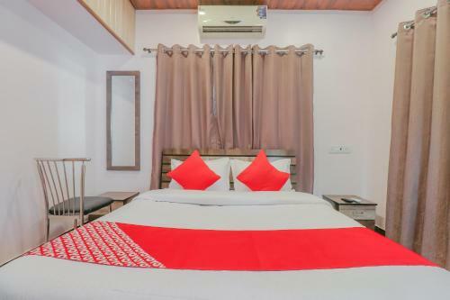 Hotel Oyo 79699 Snehaprabha The Landmark