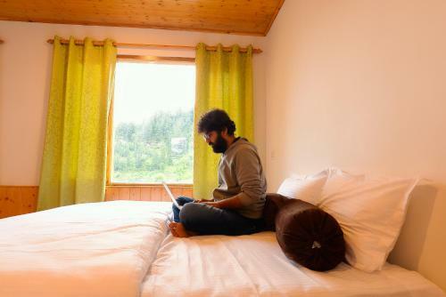 Robinhood Travel Hostel