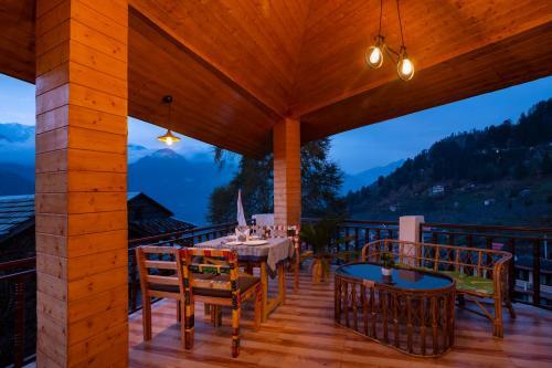 Robinhood Travel Hostel