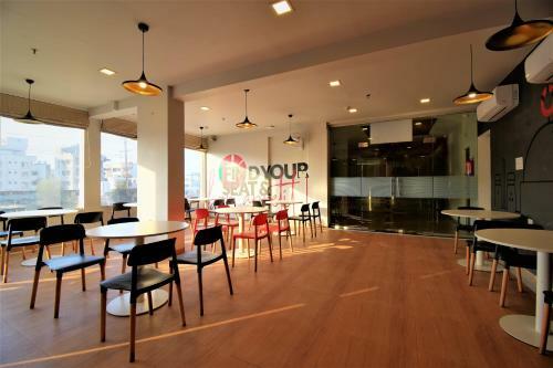 Hotel Manomay Homes