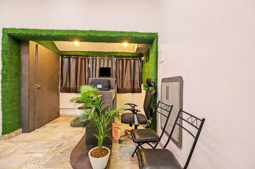 Hotel Oyo Flagship 77447 Uttam Retreat