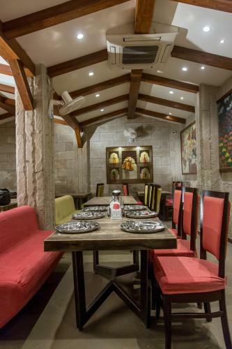 Hotel Dwarika By Vrinda