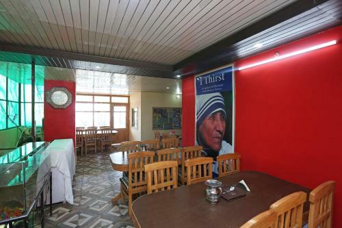 Hotel Oyo 29109 Mussoorie Hikes