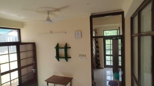 Bed & Breakfast Ekaant Homes (dhouladhar Suite)