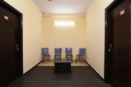 Hotel Oyo 18282 Kanchan Villa