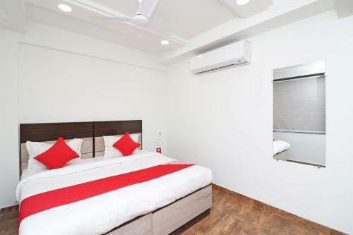 Hotel Capital O 39909 Happy Homes