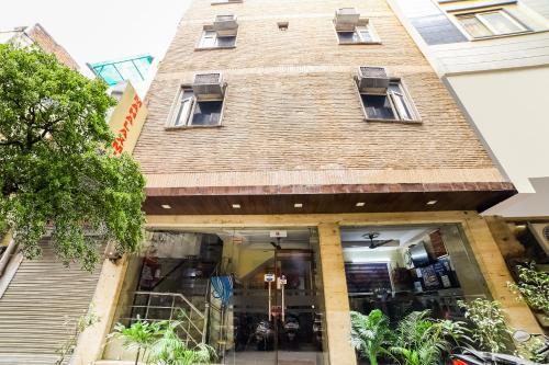 Hotel Oyo 65163 Mahalaxmi Deluxe