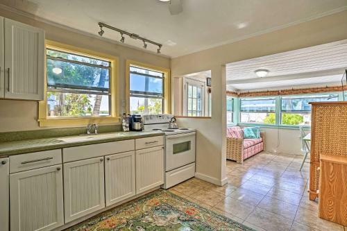 Matlacha Home With Boat Mooring And Gulf Access!