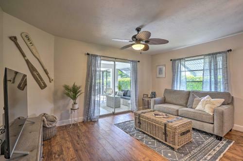 Naples Oasis With Screened Pool, Bike To Beach!