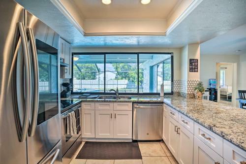 Naples Oasis With Pool, Hot Tub About 2 Mi To Beach