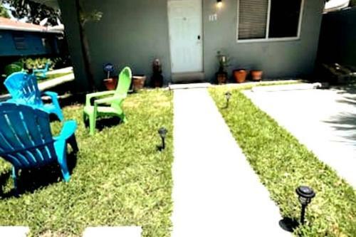 Brand New! 4bd 3bth Home W/ Gated Parking