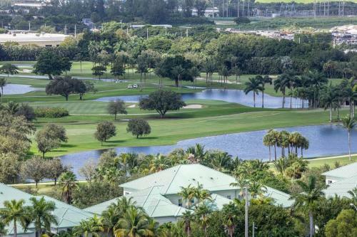 Apartamento Modern Downtown Doral One-bedroom Apt With Golf Course Views