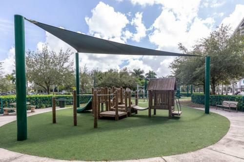 Apartamento Modern Downtown Doral One-bedroom Apt With Golf Course Views