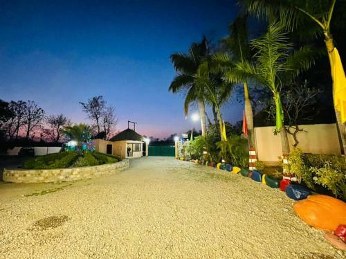Hotel Corbett Fun Resort