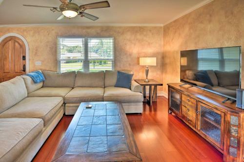 Relaxing Port Orange Home - 5 Miles To Beach!