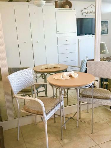 Ocean Breeze - Ocean Front At Symphony Beach Club!
