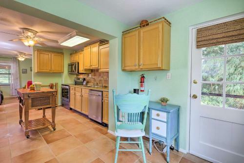 Vibrant Rockledge Home 2 Mi To Cocoa Village