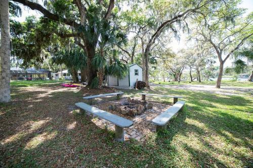 Bed & Breakfast Riverbend Retreat - Fla.