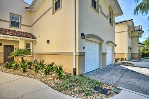 Palm Coast Condo With Pool About 3 Mi To The Beach!