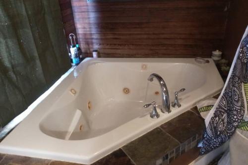 Apartamento Huge Downtown Executive Apt-avail Monthly,
