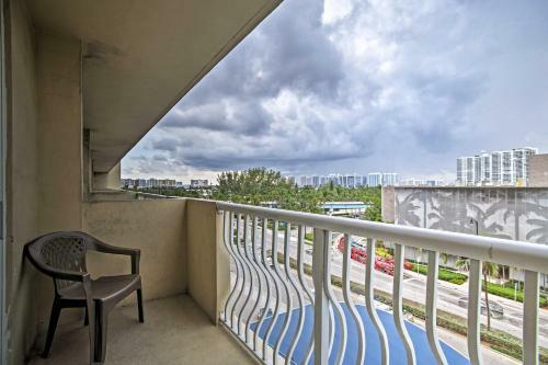 Apartamento Cozy Resort Studio With Balcony Walk To Beach!