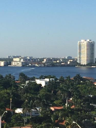 Apartamento Disfruta Sunny Isles Ocean 1206