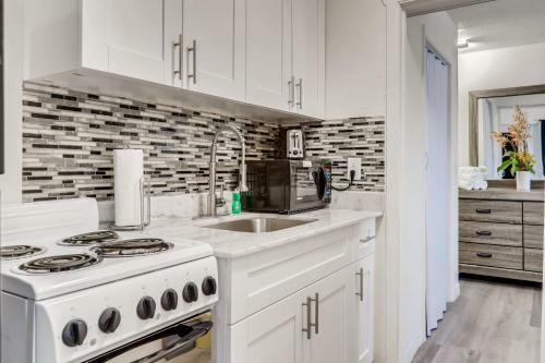 Apartamento !!coral Sands 1 Bedroom Stunner!!