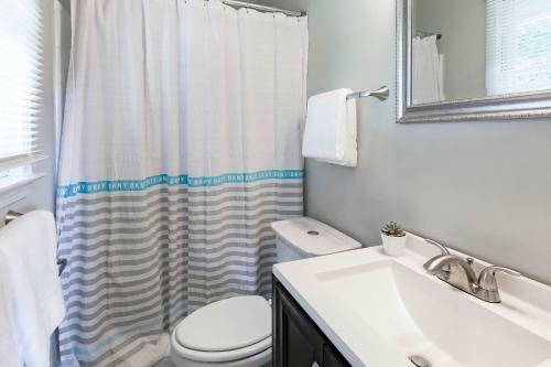 Luxury Home W/gameroom Kingsizebed Near Six Flags