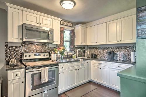 Luxe Cottage With Fire Pit Less Than 4 Mi To Olde Towne
