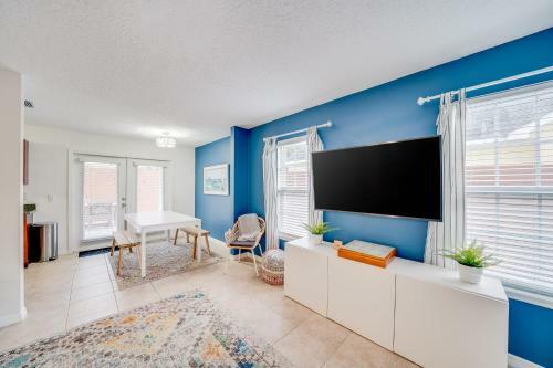 4br House, 2 Blocks From The Beach
