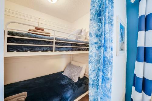 4br House, 2 Blocks From The Beach