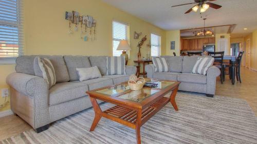 Sea Breeze By Teeming Vacation Rentals