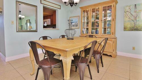 Sea Breeze By Teeming Vacation Rentals