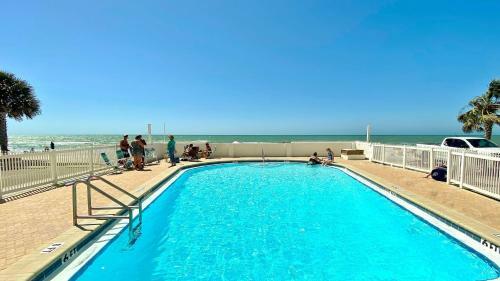 Harbor House North 25 By Teeming Vacation Rentals