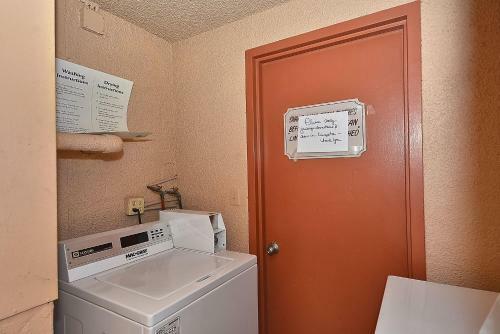 Sunset Chateau 207 Beachfront With Many Updates On Sunset Beach