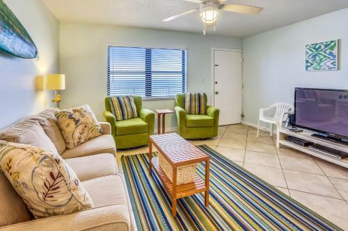 Sunset Chateau 207 Beachfront With Many Updates On Sunset Beach