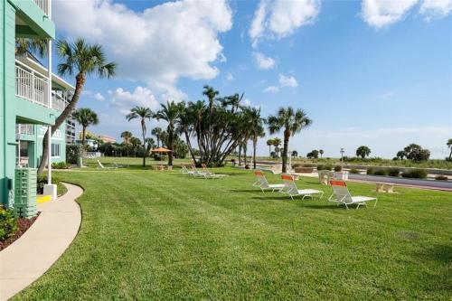 Apartamento Tropic Terrace #23 - Beachfront Rental Condo