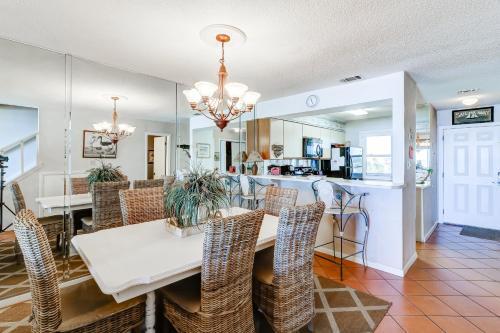 Ramsgate Harbor Condos