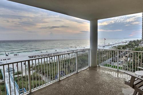 Apartamento Barefoot Bliss - Beachfront Condo - Sleeps 14