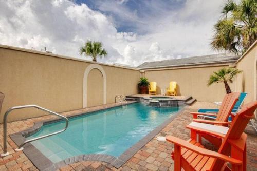 Villa Shell-a-bration - Beautiful Home With Private Pool & Hot Tub!