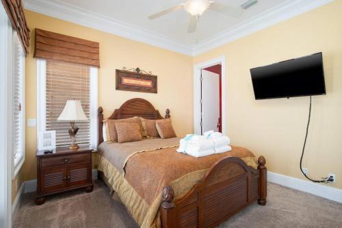 Villa Shell-a-bration - Beautiful Home With Private Pool & Hot Tub!