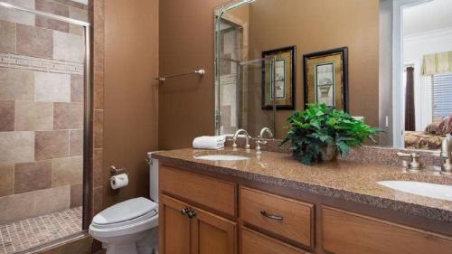 Villa Shell-a-bration - Beautiful Home With Private Pool & Hot Tub!