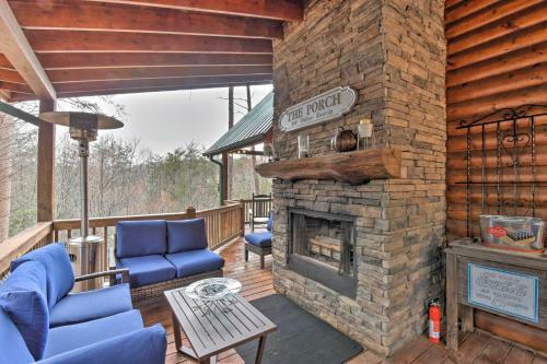 Long Pine Ridge Cabin With Luxury Amenities!