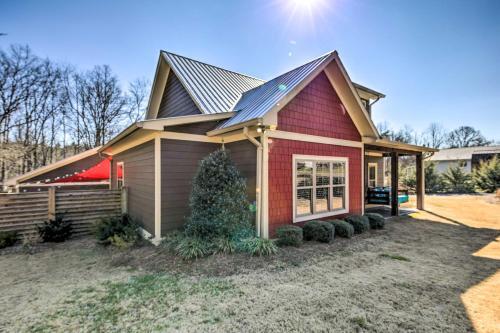 Beautiful Family Home Right Outside Downtown!