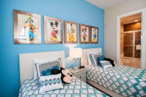 Villa 4 Br 4 Ba Self Check-in Close To Disney Theme Parks