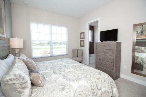 Villa 4 Br 4 Ba Self Check-in Close To Disney Theme Parks